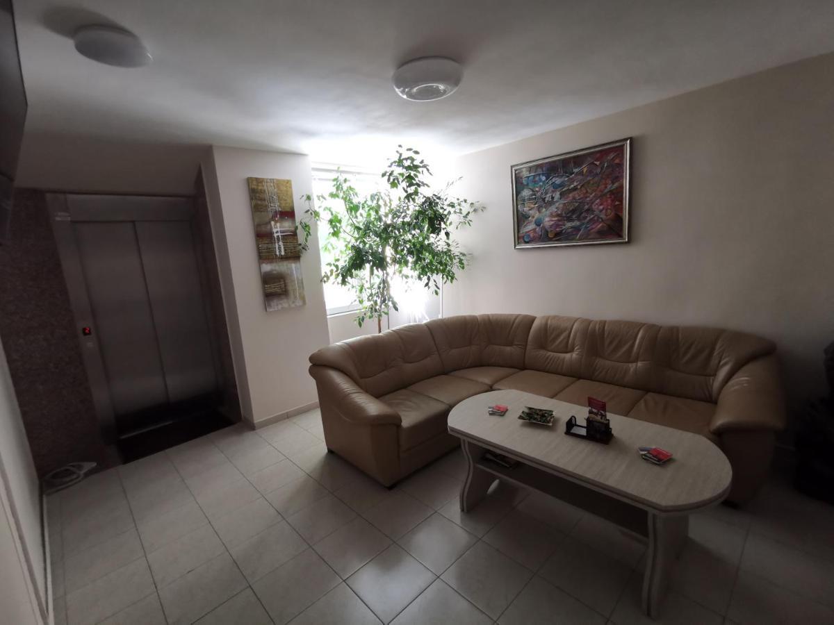 Hostel Penev Stara Zagora Buitenkant foto
